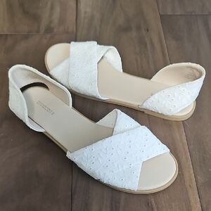 Women's Size 40 Sandals (8 1/2-9) White Crochet Sandals